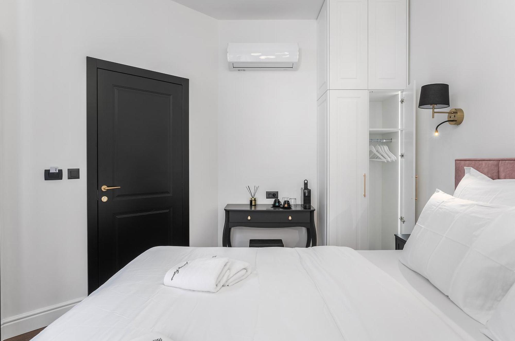 1881 - Heritage Rooms 斯普利特 外观 照片